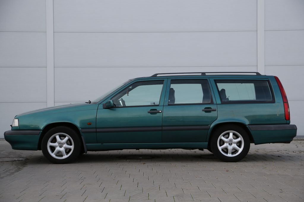 Bild des Angebotes Volvo 850 2.5-10V 10V