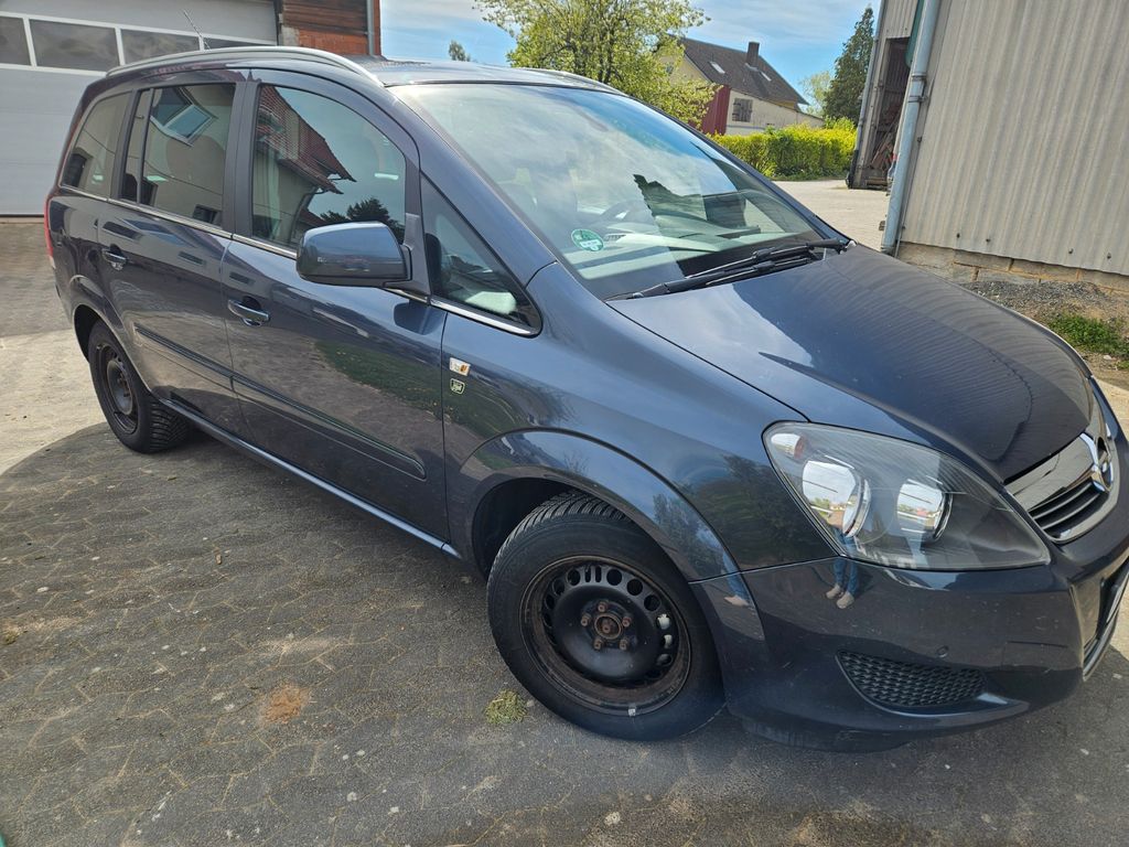 Bild des Angebotes Opel Zafira 1.8 Family Family