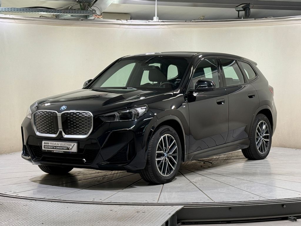 Bild des Angebotes BMW iX1 xDrive30 M Sportpaket AHK ACC 360° HUD HK