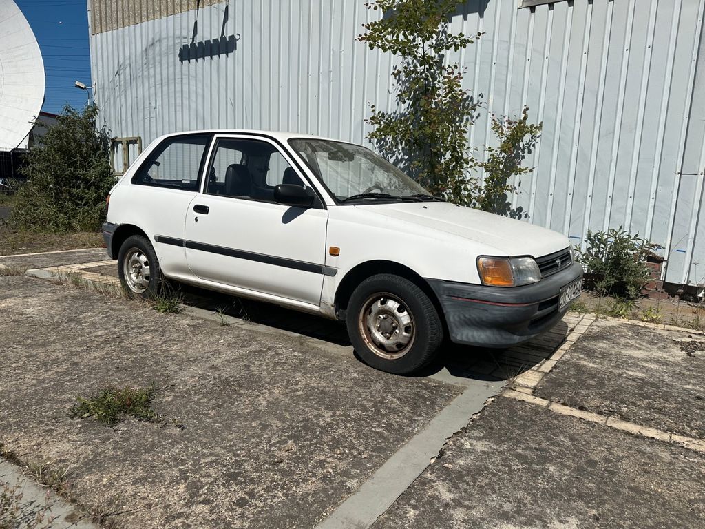 Toyota Starlet 1.3 XLi XL