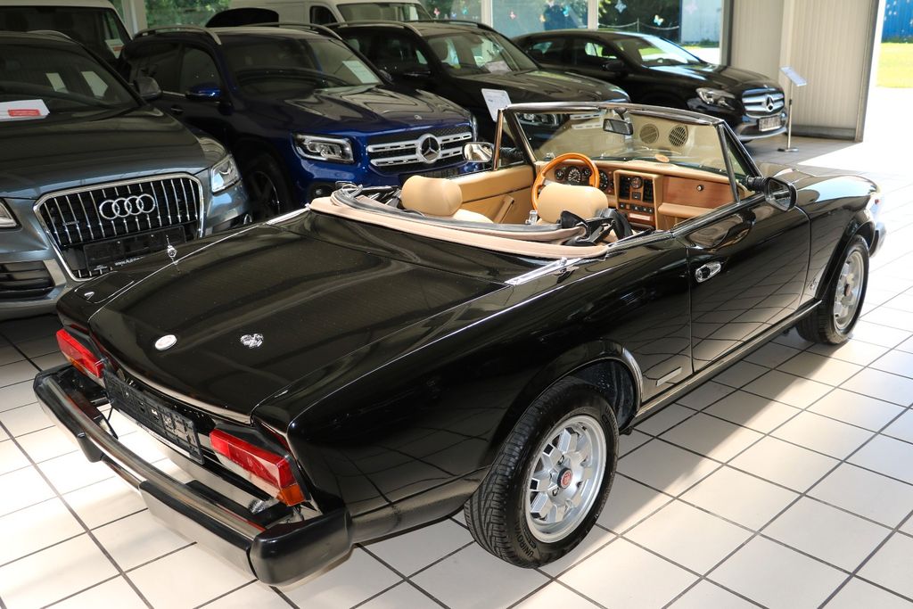 Fiat Pinifarina Spider Europa (124 DS)