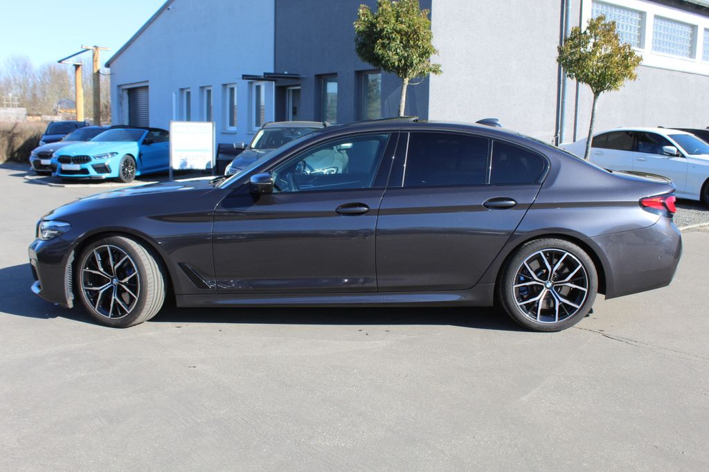 Bild des Angebotes BMW M550i xDrive Limo. M+HUD+Standh.+H&K+Komfortsitz