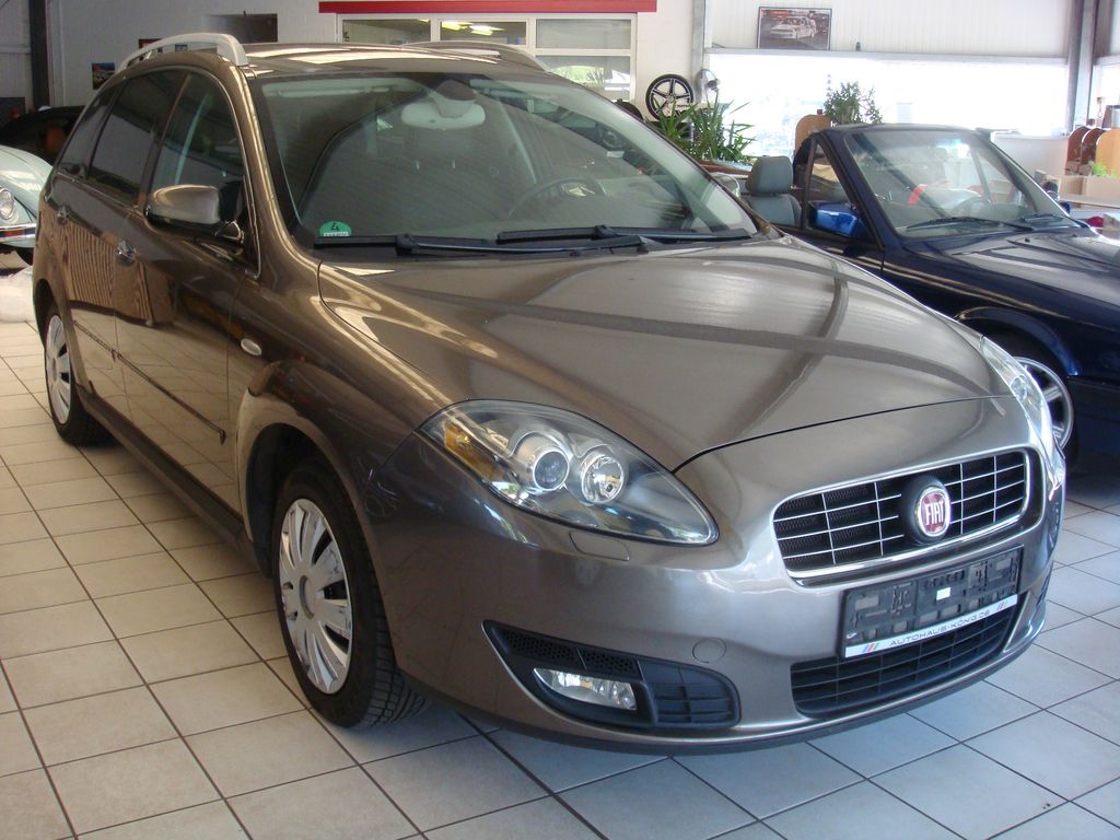 Fiat Croma 2.2 16V MPI Emotion (Autom., Leder,1.Hand)
