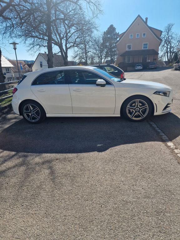 Bild des Angebotes Mercedes-Benz 200 AMG Line