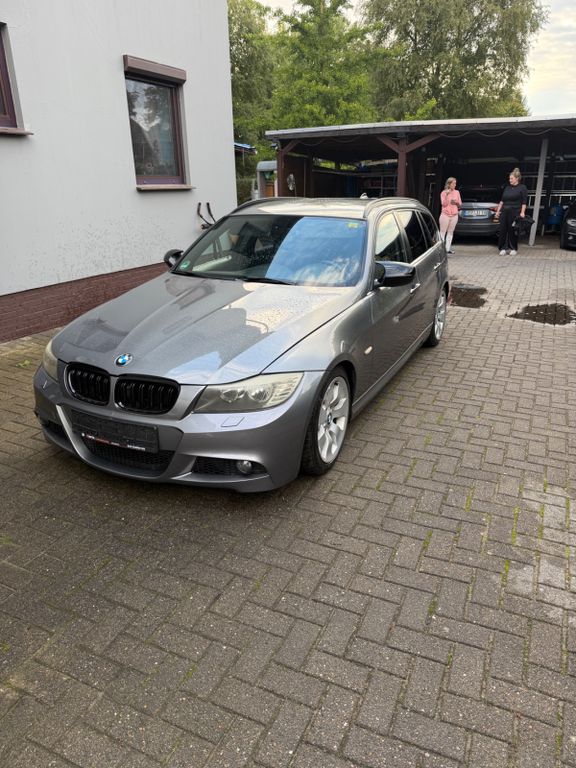 Bild des Angebotes BMW 325d Touring -