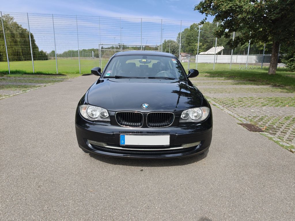 Bild des Angebotes BMW 116d Edition Lifestyle Diesel schwarz