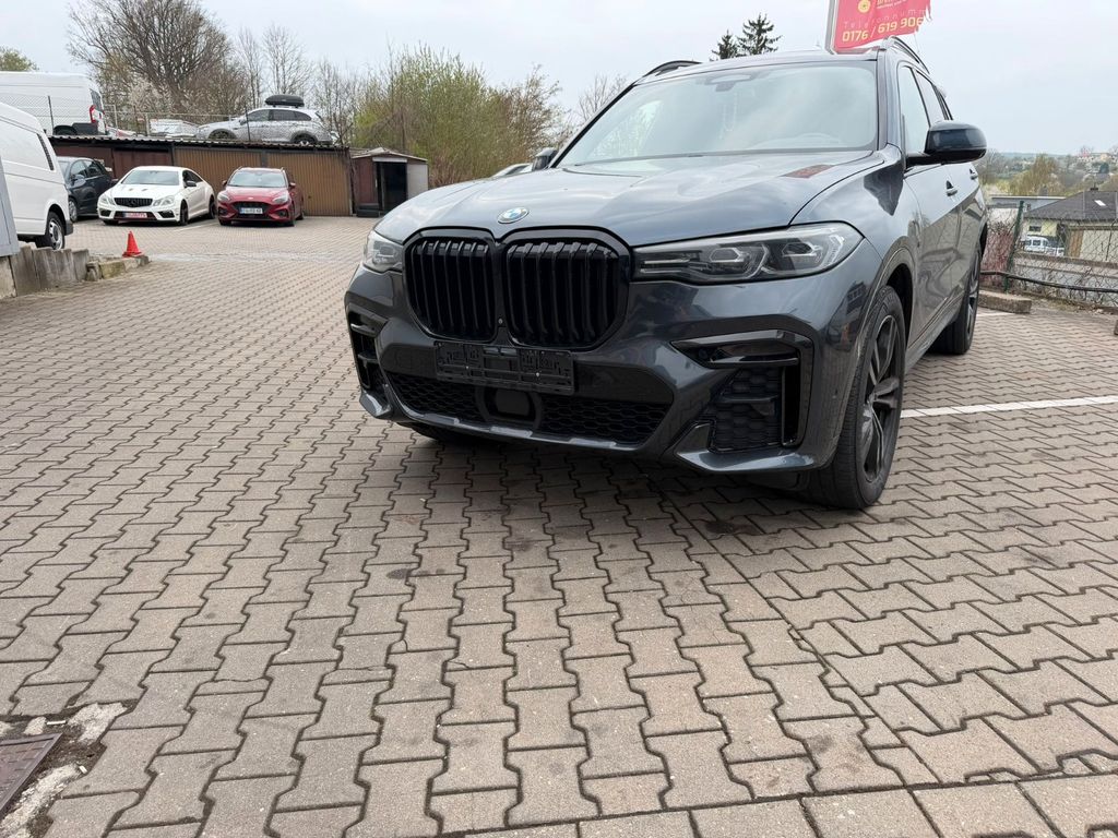 Bild des Angebotes BMW X7 M50 M50i