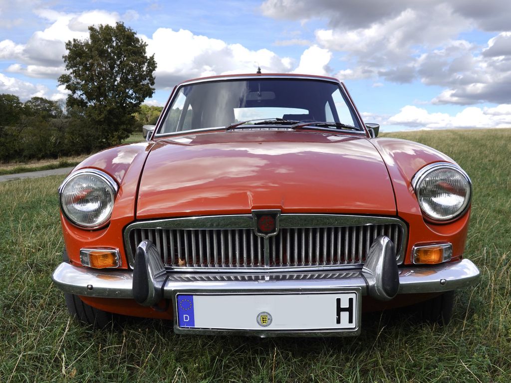 Bild des Angebotes MGB GT letzte Chromserie