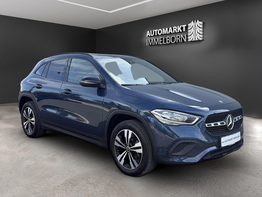 Bild des Angebotes Mercedes-Benz GLA 180 d Night*18*MBUX*Navi*Panoramadach