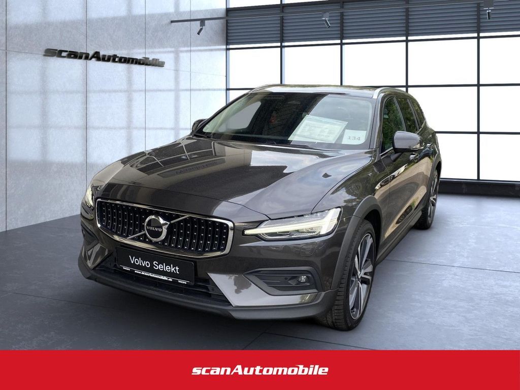 Bild des Angebotes Volvo V60 CC Plus AWD Bluetooth LED Vollleder Klima
