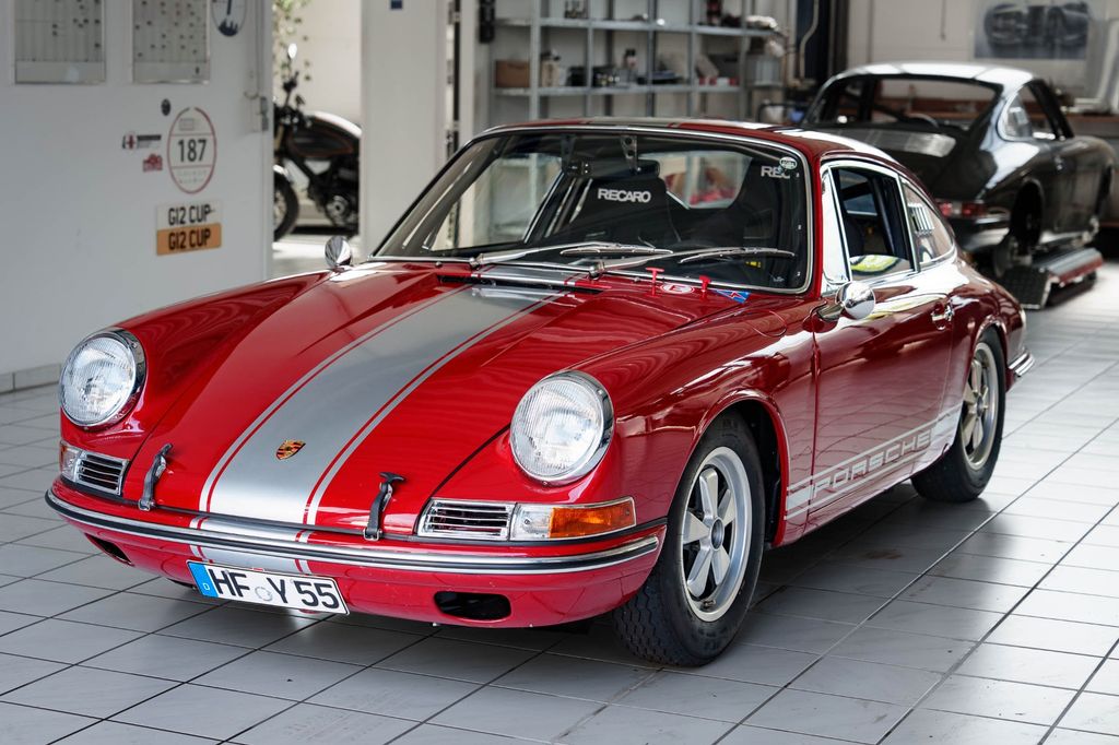 Porsche 911