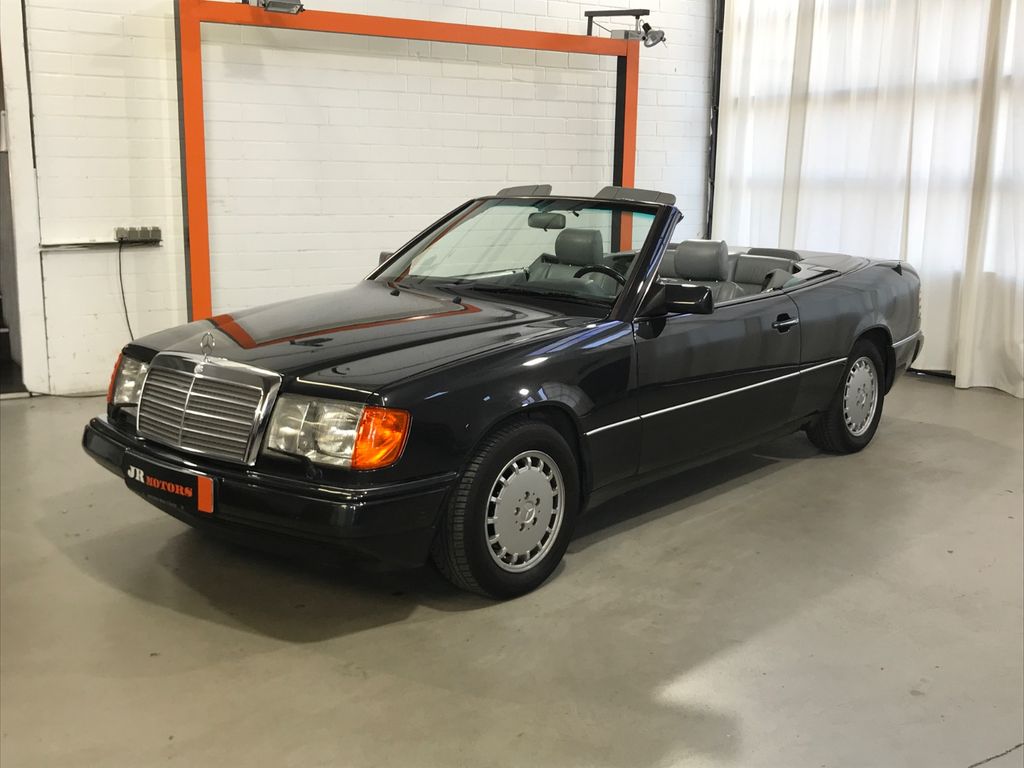 Bild des Angebotes Mercedes-Benz 300CE 24V Cabrio W124 *Leder,Sitzhzg.,Tempomat *