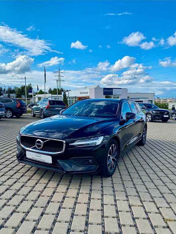 Bild des Angebotes Volvo V60 Kombi Momentum Pro
