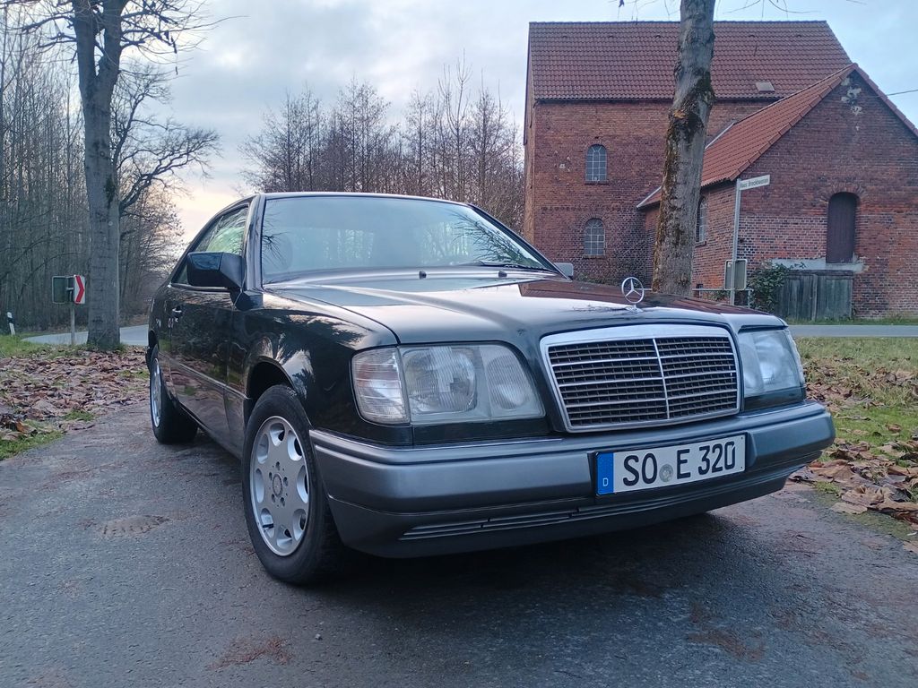 Bild des Angebotes Mercedes-Benz W124 E320 Coupe 199 Leder grau Top Zustand!