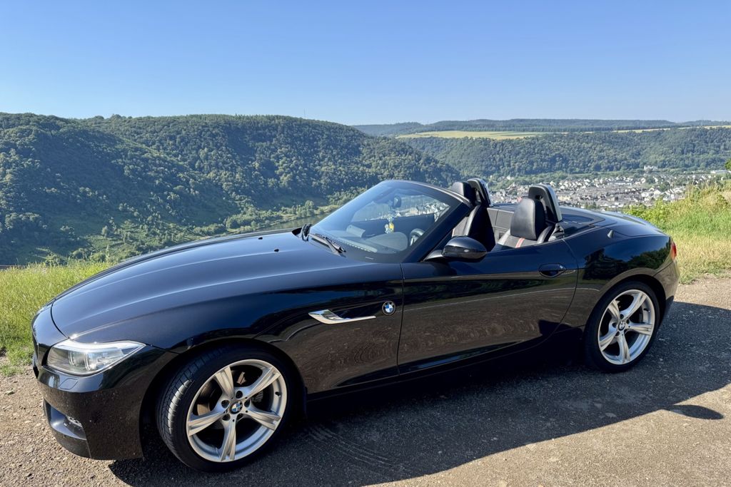 Bild des Angebotes BMW Z4 sDrive18i Roadster Automatik | M Sport |