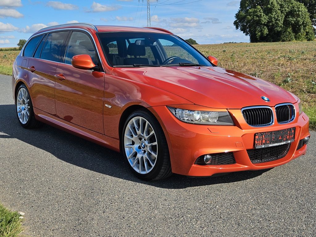 Bild des Angebotes BMW 320i Touring
