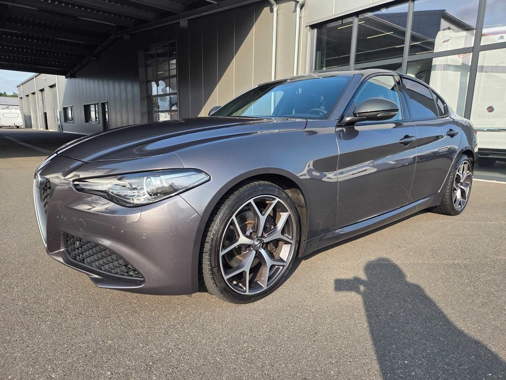 Bild des Angebotes Alfa Romeo Giulia SPRINT 2.2 LM+XENON+LEDER+Soundsys+LED