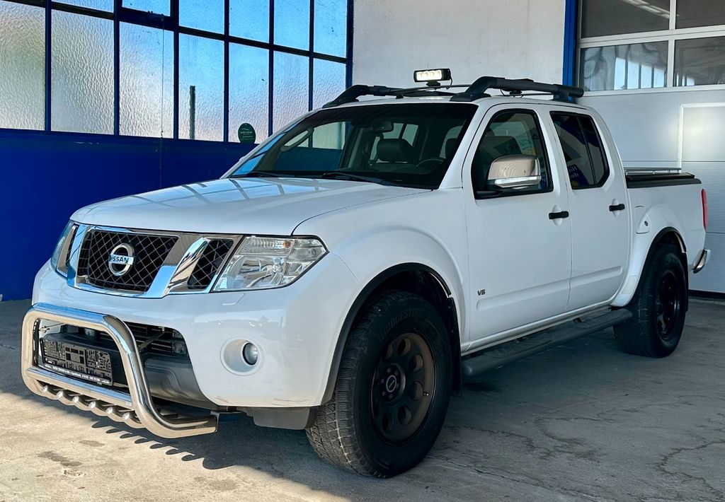 Nissan Navara Pickup Double Cab LE V6 4X4 / Kamera /SHZ