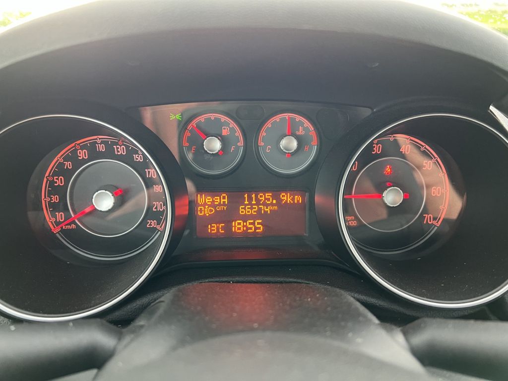 Bild des Angebotes Fiat Punto 1.2 8V YOUNG 1 Hand