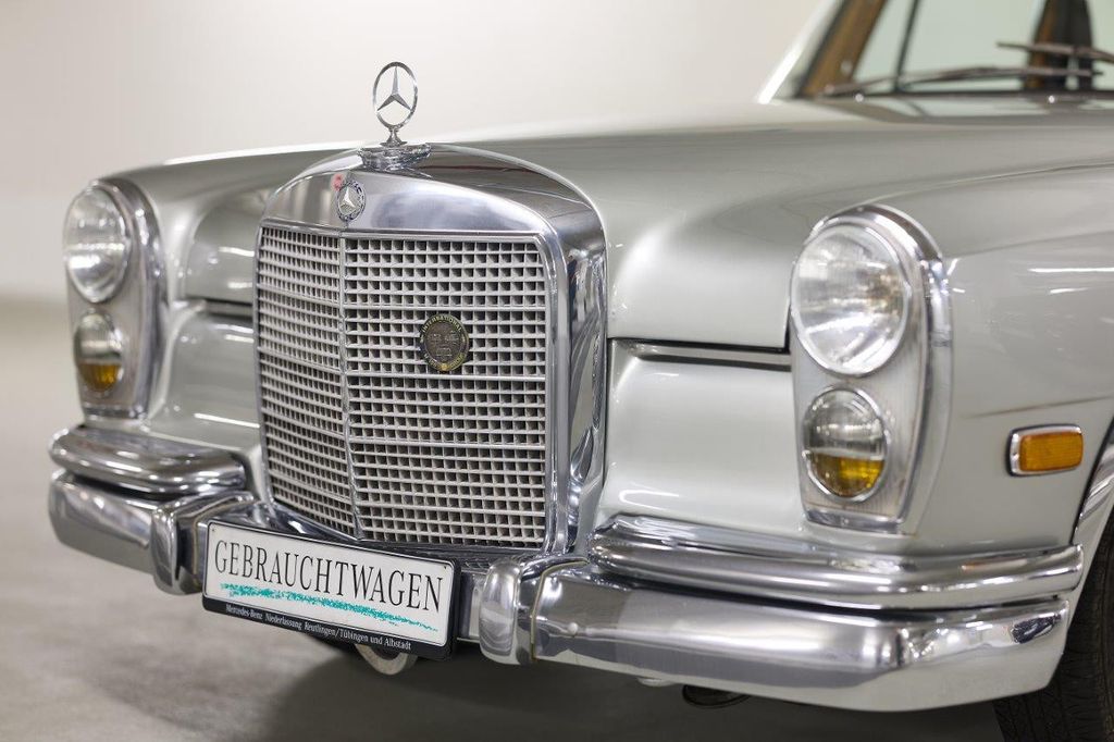 Mercedes-Benz 600 W 100