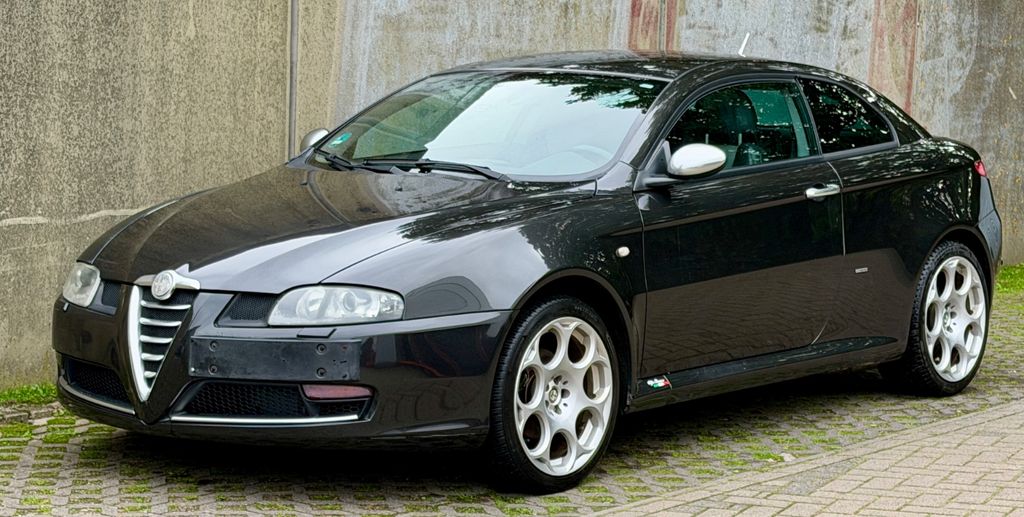 Alfa Romeo GT 2.0 16V JTS Distinctive Sportiva