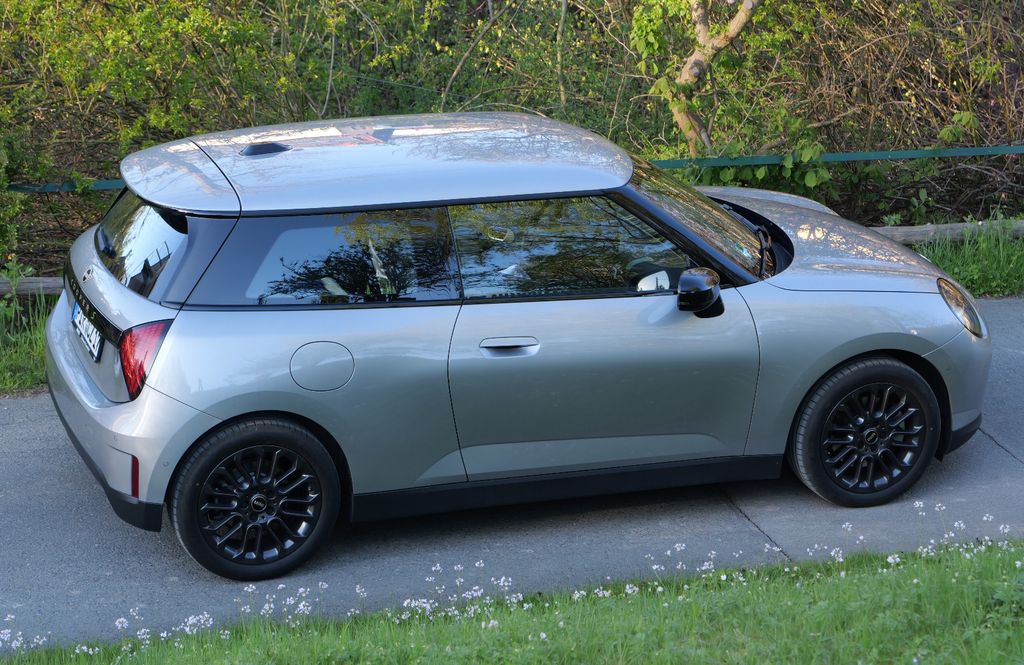 Bild des Angebotes MINI Cooper SE Essential Trim XS