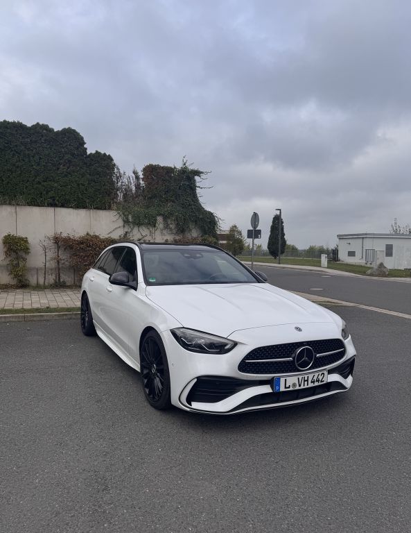 Bild des Angebotes Mercedes-Benz 220 d AMG line