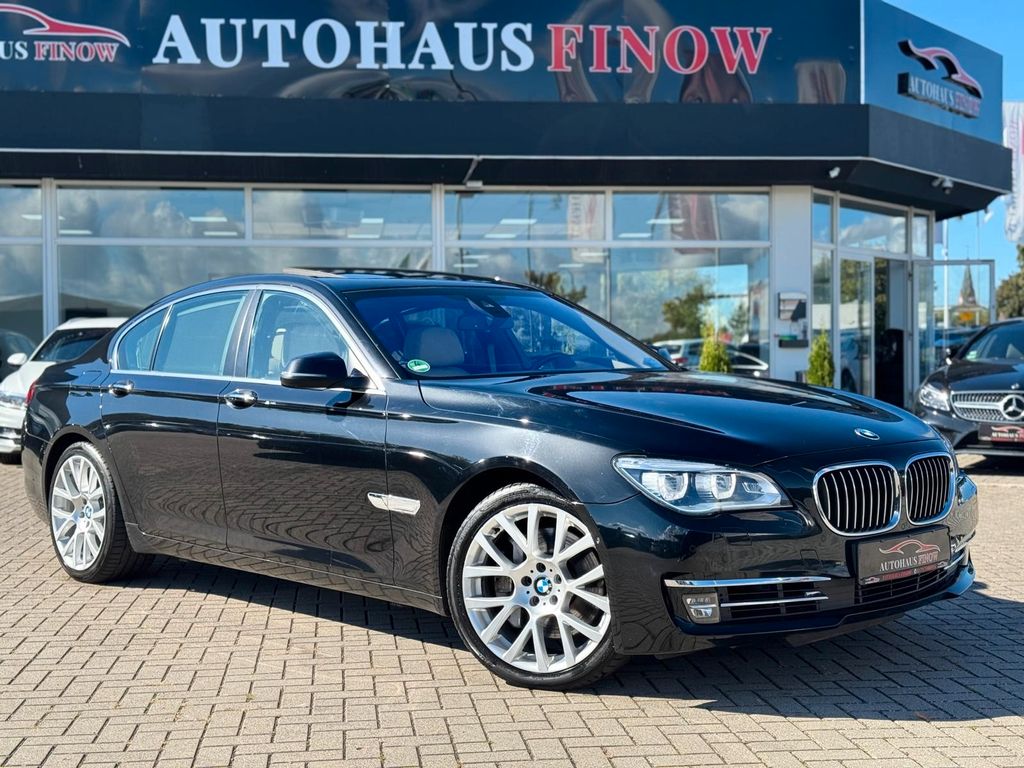 Bild des Angebotes BMW 750 d xDrive"MASSAGE"S.DACH"SPUR ASS."LEDER"LED"