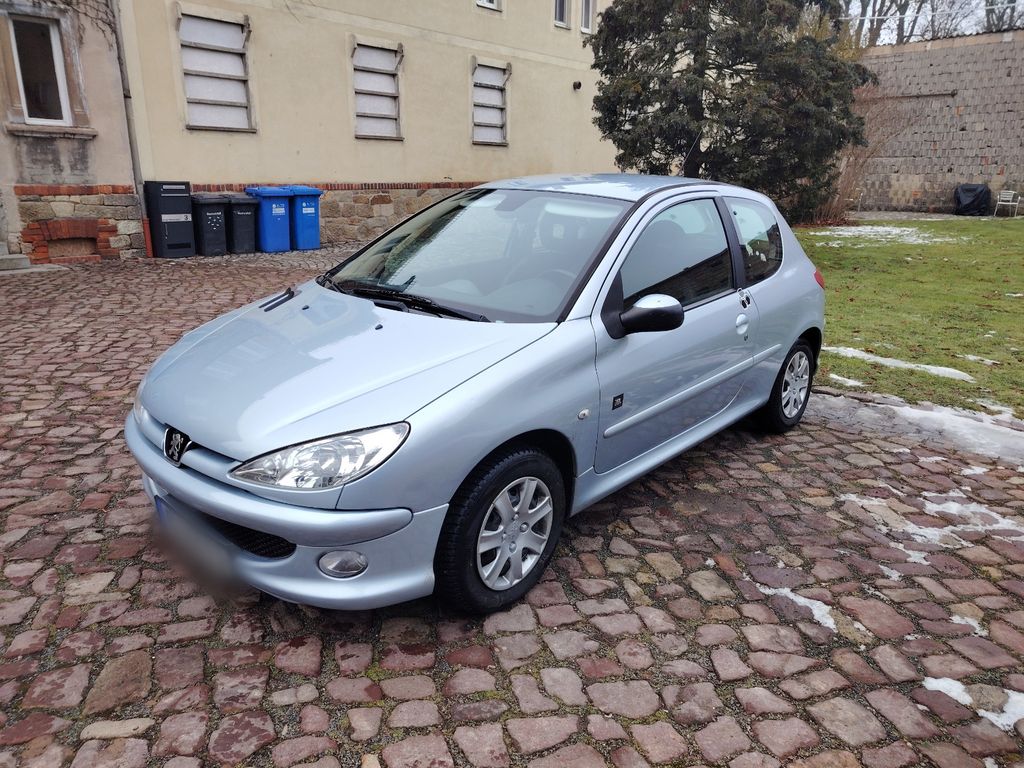 Bild des Angebotes Peugeot 206 JBL 75 JBL