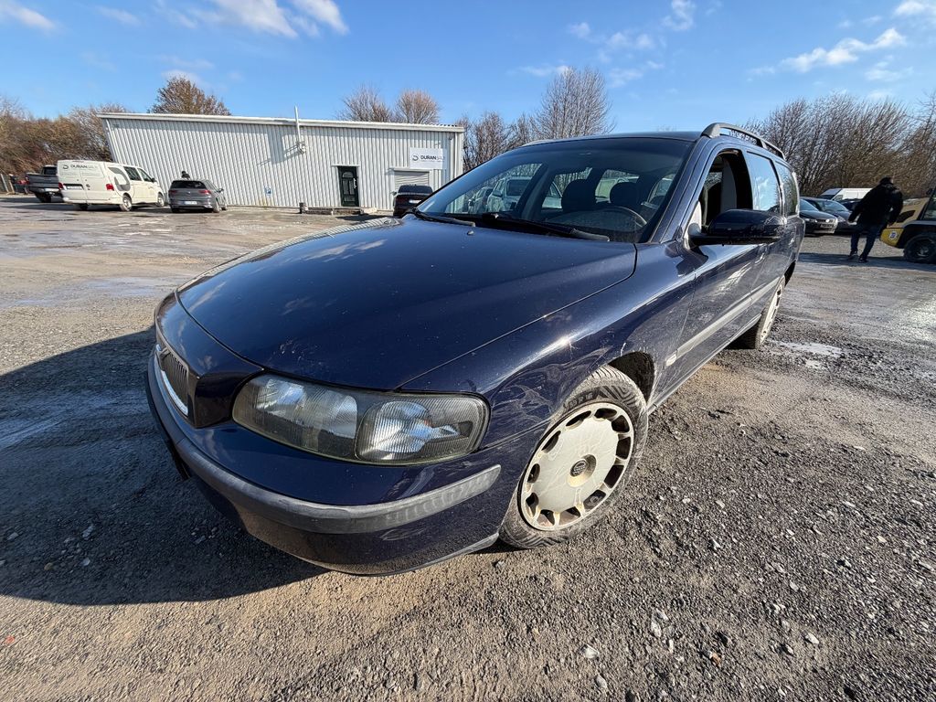 Volvo V70 AWD 2.4 D5 Comfort AUTOMATIK-1HAND-4X4