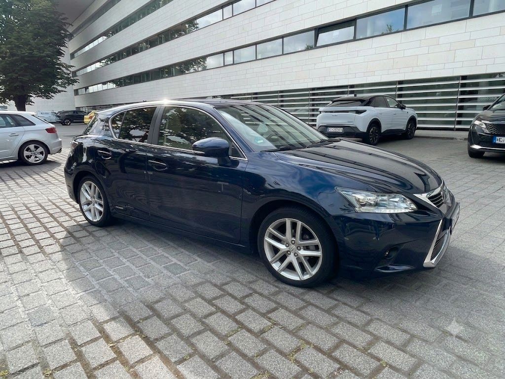 Lexus CT 200h Luxury Line, Mark Levinson | 2. Hand