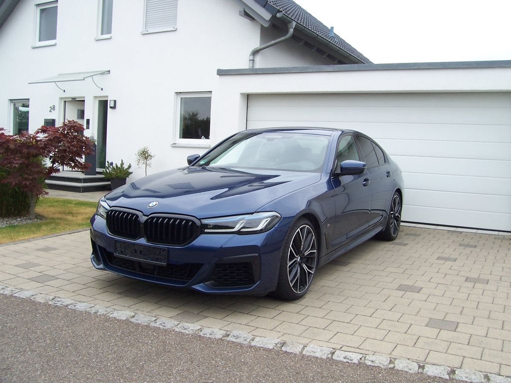 Bild des Angebotes BMW M550i xDrive Head/ACC/F-Parken/360°/Laser/20/IHd