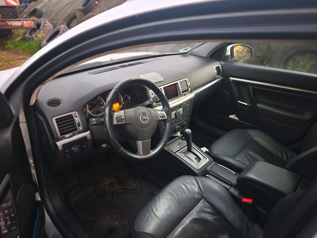 Opel Vectra Caravan 1.9 CDTI 110kW Automatik -