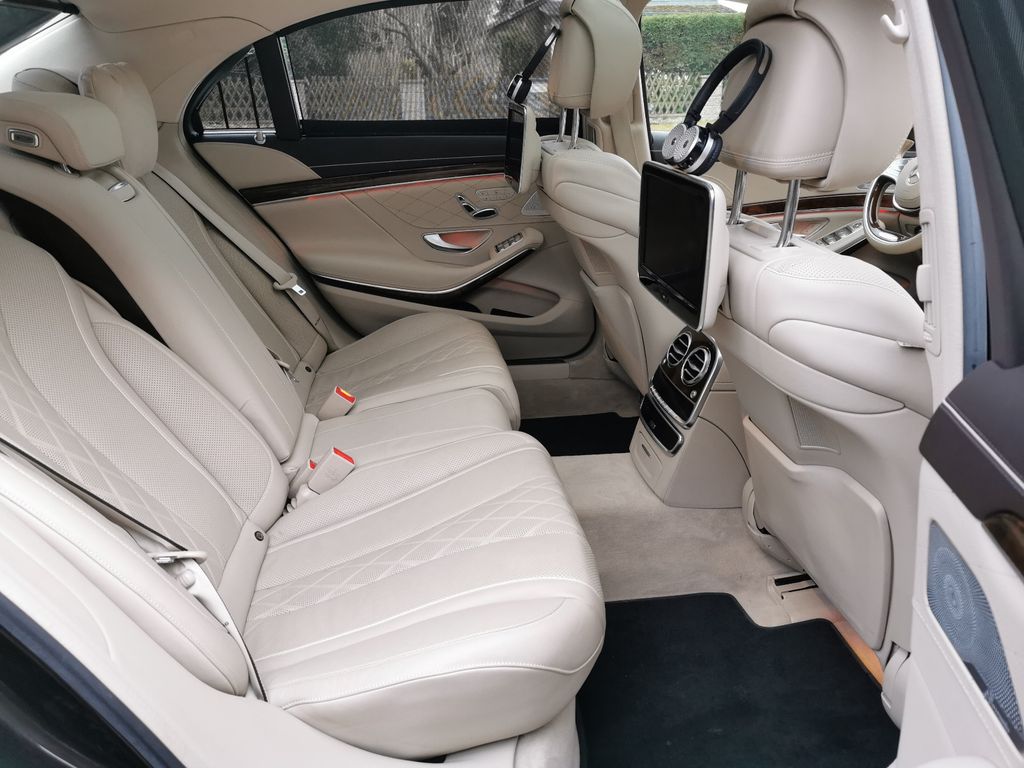 Bild des Angebotes Mercedes-Benz S 500 LANG 4Matic / Pano / TV /Sitzbelüftung