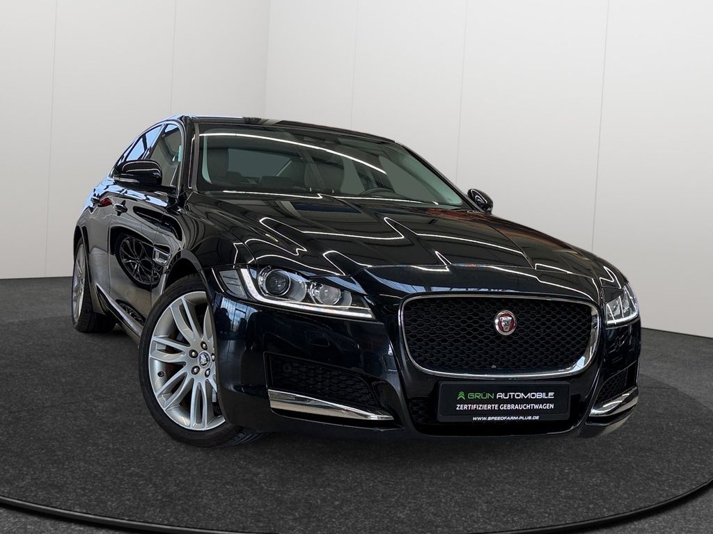 Bild des Angebotes Jaguar XF Prestige/ Kamera/ Bi-Xenon/Motor Probleme!!!