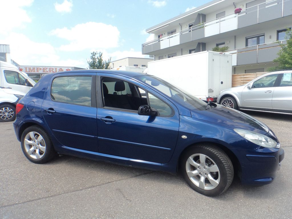 Bild des Angebotes Peugeot 307 Tendance 1,6 Klimaautomatik 5-Türig