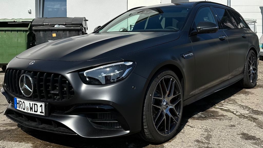 Mercedes-Benz E 63 AMG S Final Edition 1 of 999 Carbon Pano