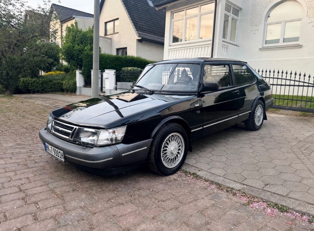 Bild des Angebotes Saab 900 Coupé im hervorragenden Zustand