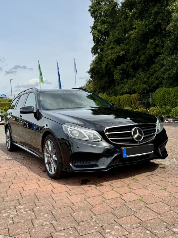 Bild des Angebotes Mercedes-Benz E 350 BlueTEC 4MATIC T - 7G-Tronic | AMG