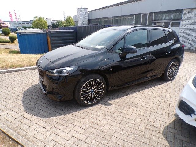 Bild des Angebotes BMW 230 e Active Tourer, X-Drive M-Sport