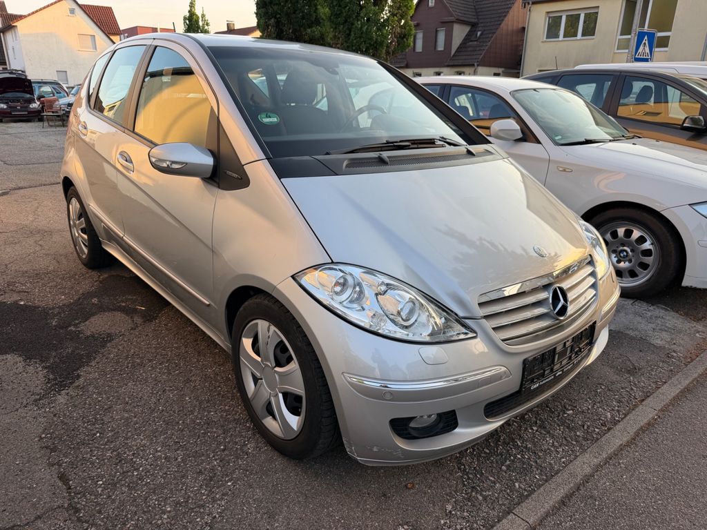 Bild des Angebotes Mercedes-Benz A 200  AUTOMATIK 2.HAND TÜV NEU TOP ZUSTAND