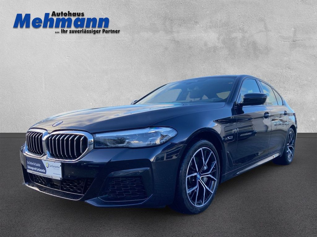 Bild des Angebotes BMW 545e xDrive M-Sport   AHK*Leder*Kamera*