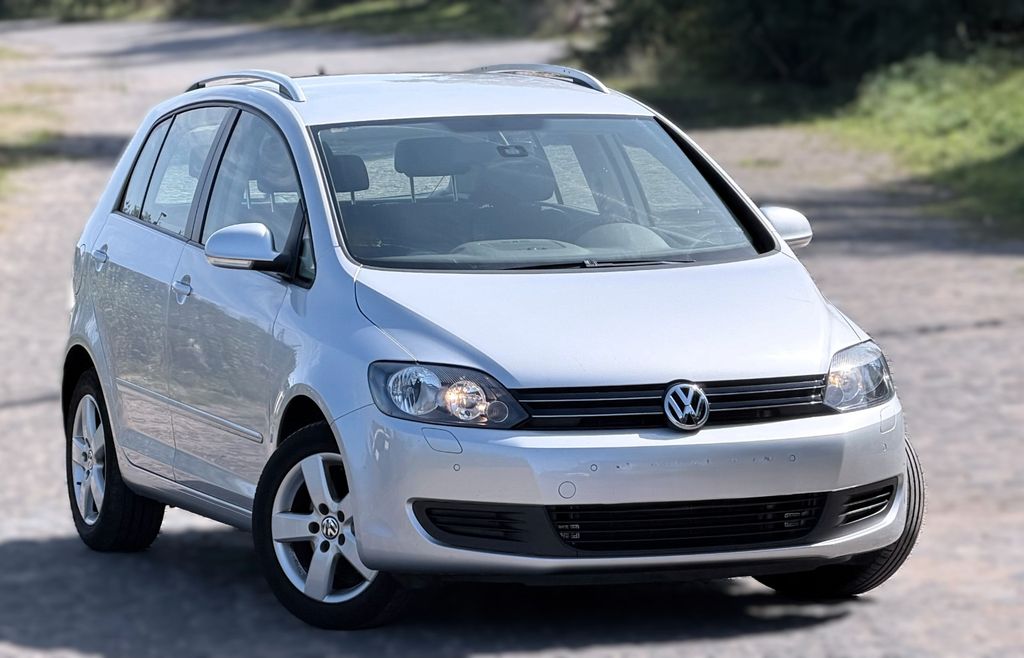 Bild des Angebotes Volkswagen Golf Plus DSG PDC 1 Hand AHK SHZ