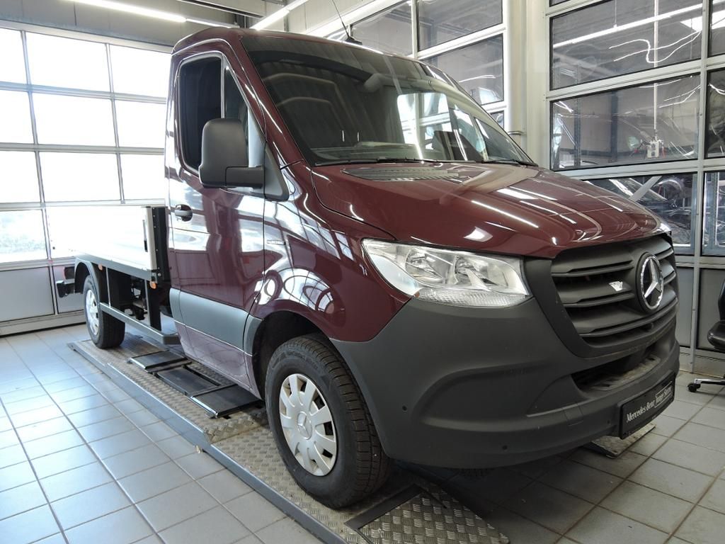 Bild des Angebotes Mercedes-Benz eSprinter 420 Pritsche PRO Anhängerkupplung