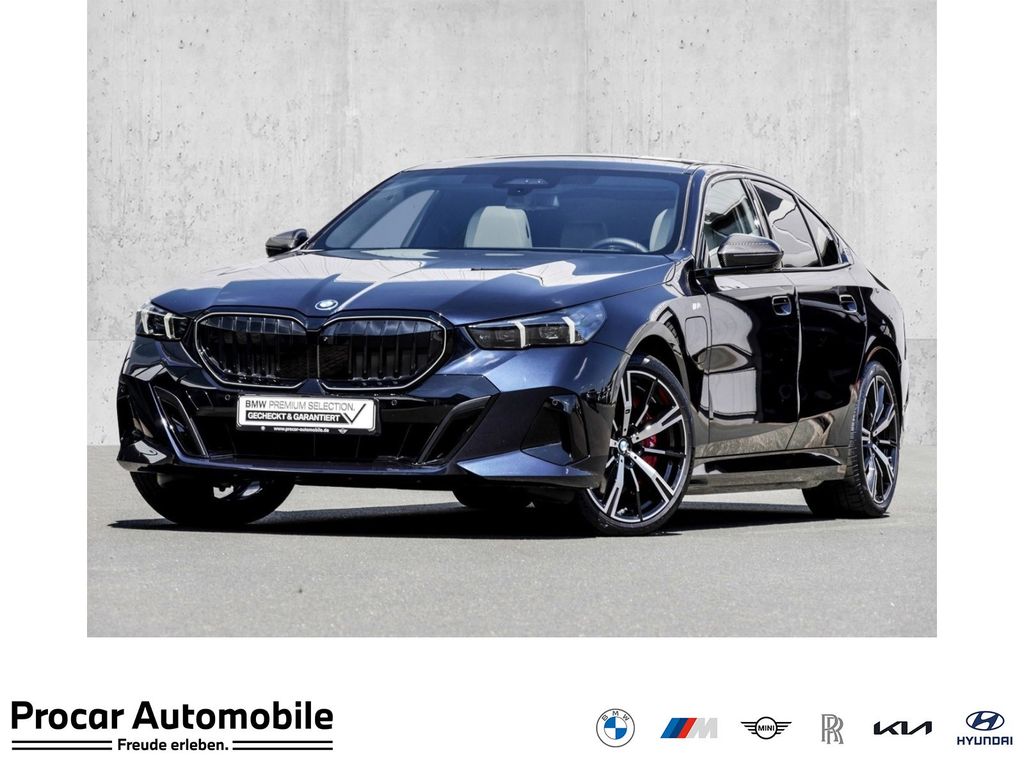 Bild des Angebotes BMW 550e xDrive M Sport PRO DA Prof. PA+ B/W PANO