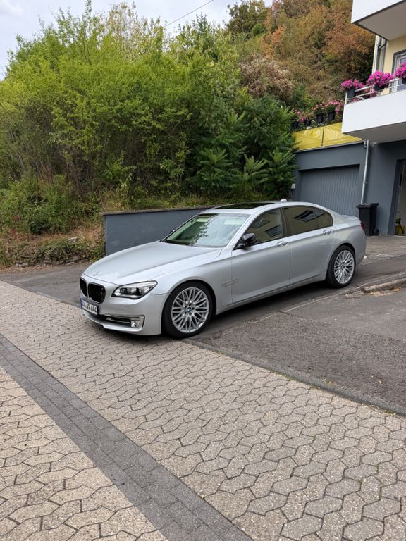 Bild des Angebotes BMW 740i,Harmann-Kardon,Massage,Tv,Sitzbelüftung