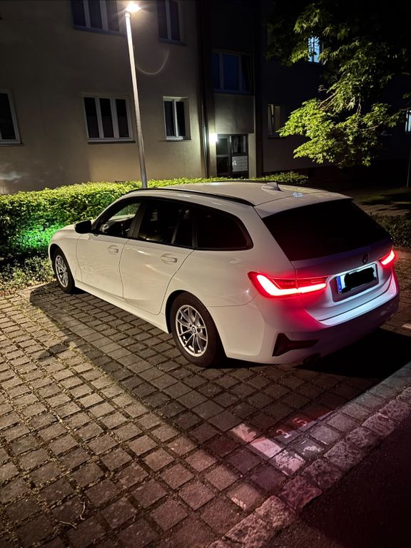 Bild des Angebotes BMW 318d Touring