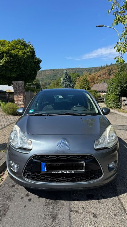 Bild des Angebotes Citroën C3 VTi 95 Exclusive mit Panoramafrontscheibe