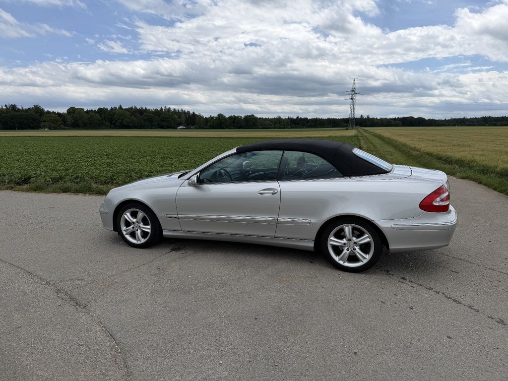 Bild des Angebotes Mercedes-Benz CLK 320 AVANTGARDE Cabrio, 2. Hd., XENON, VOLL