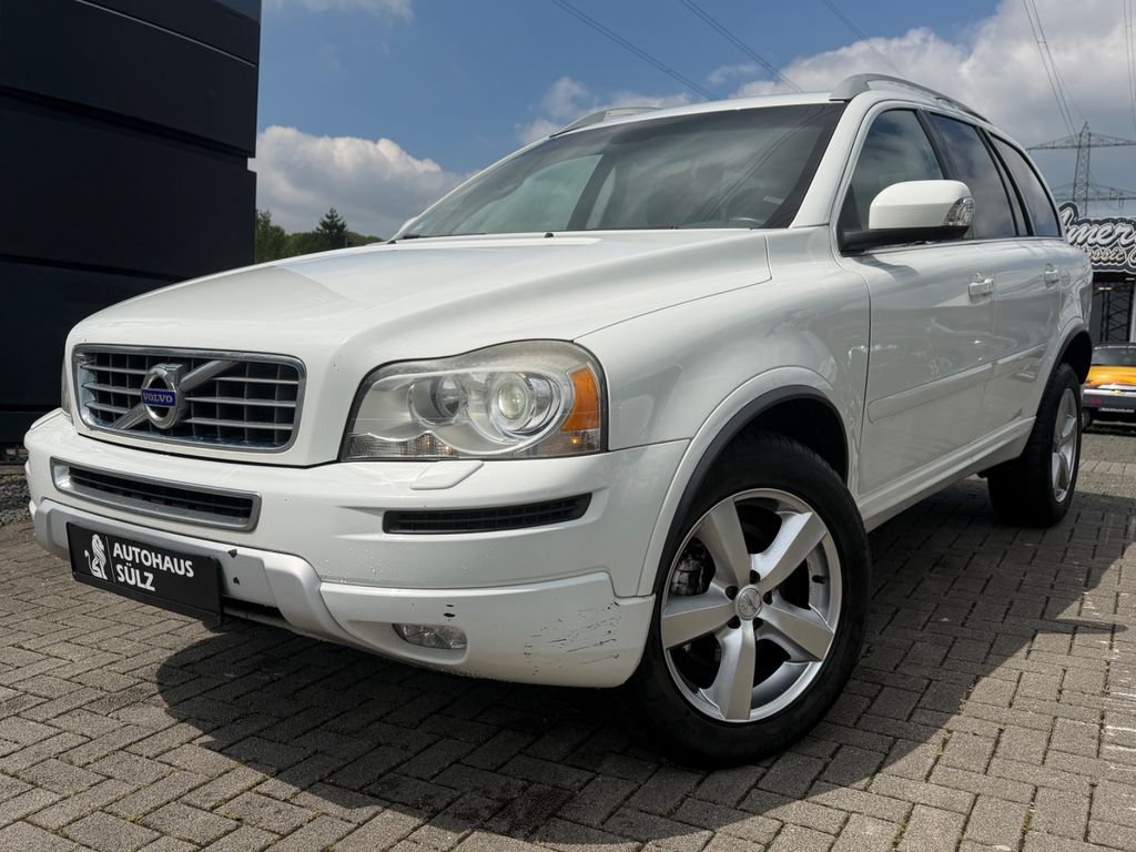 Volvo XC90 D5 Momentum/Auto/7-Sitzer/Xenon/Facelift